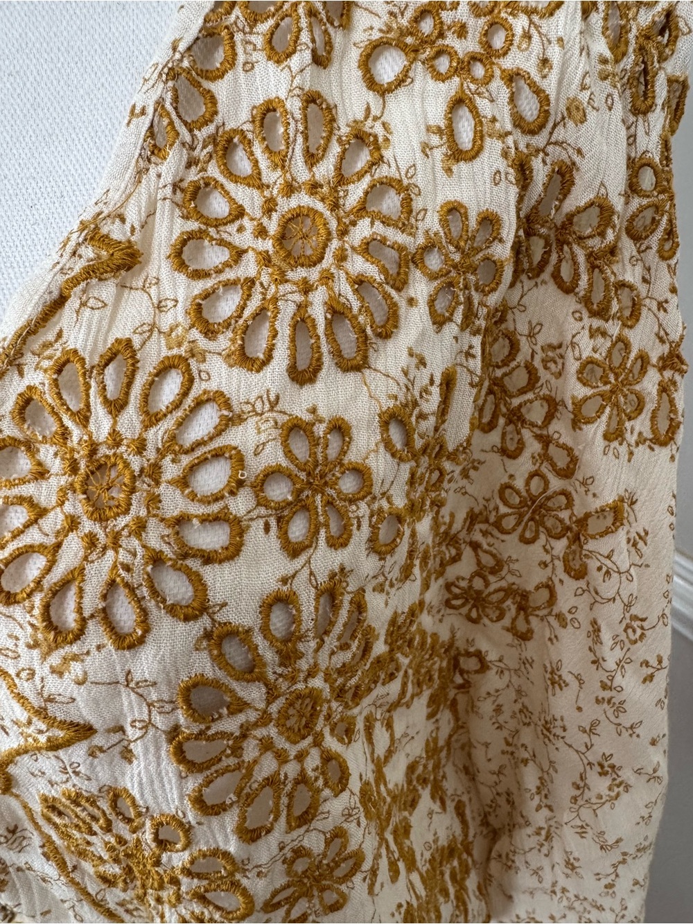 lovestitch Cream Blouse with Mustard Floral Embroidery Size M NWT - Picture 2 of 5